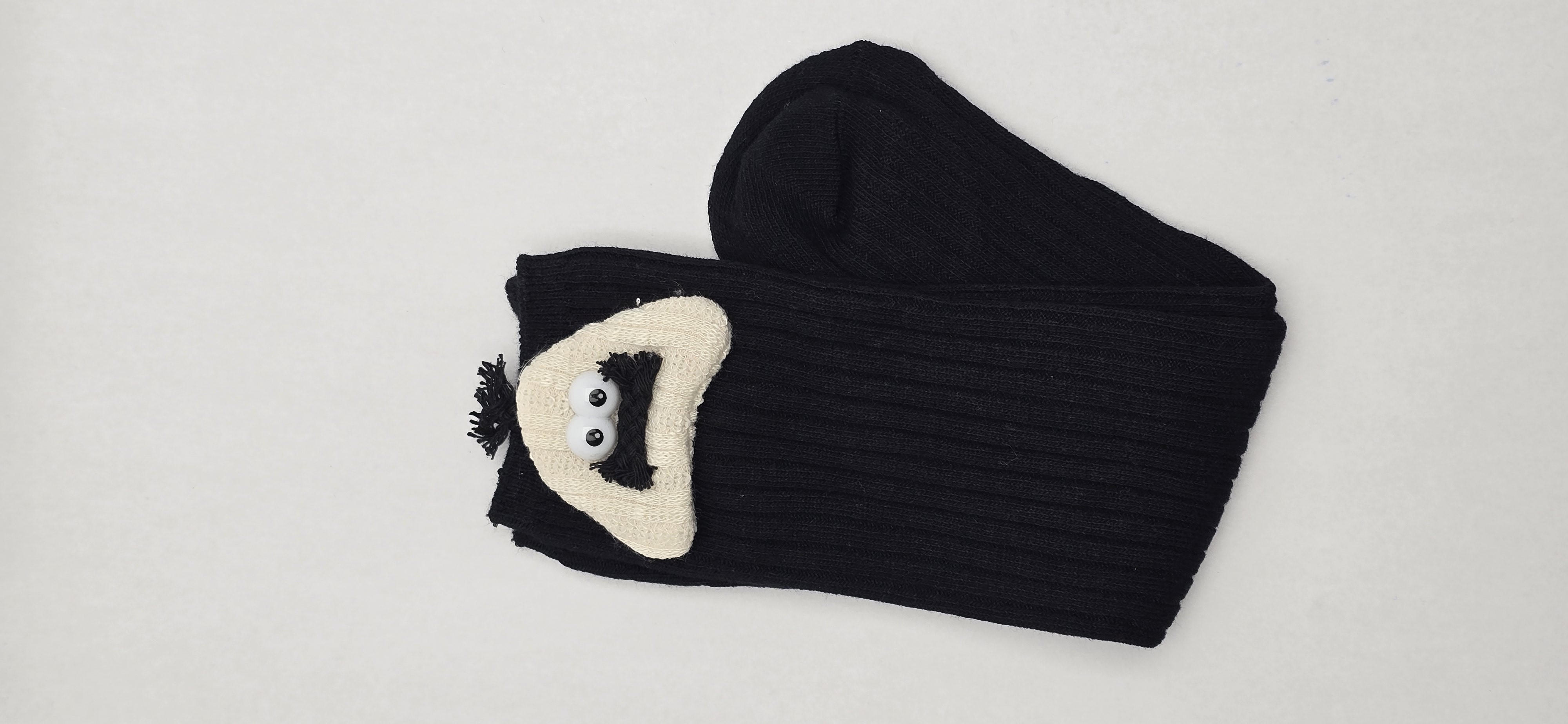 مشکی سیبیل دار