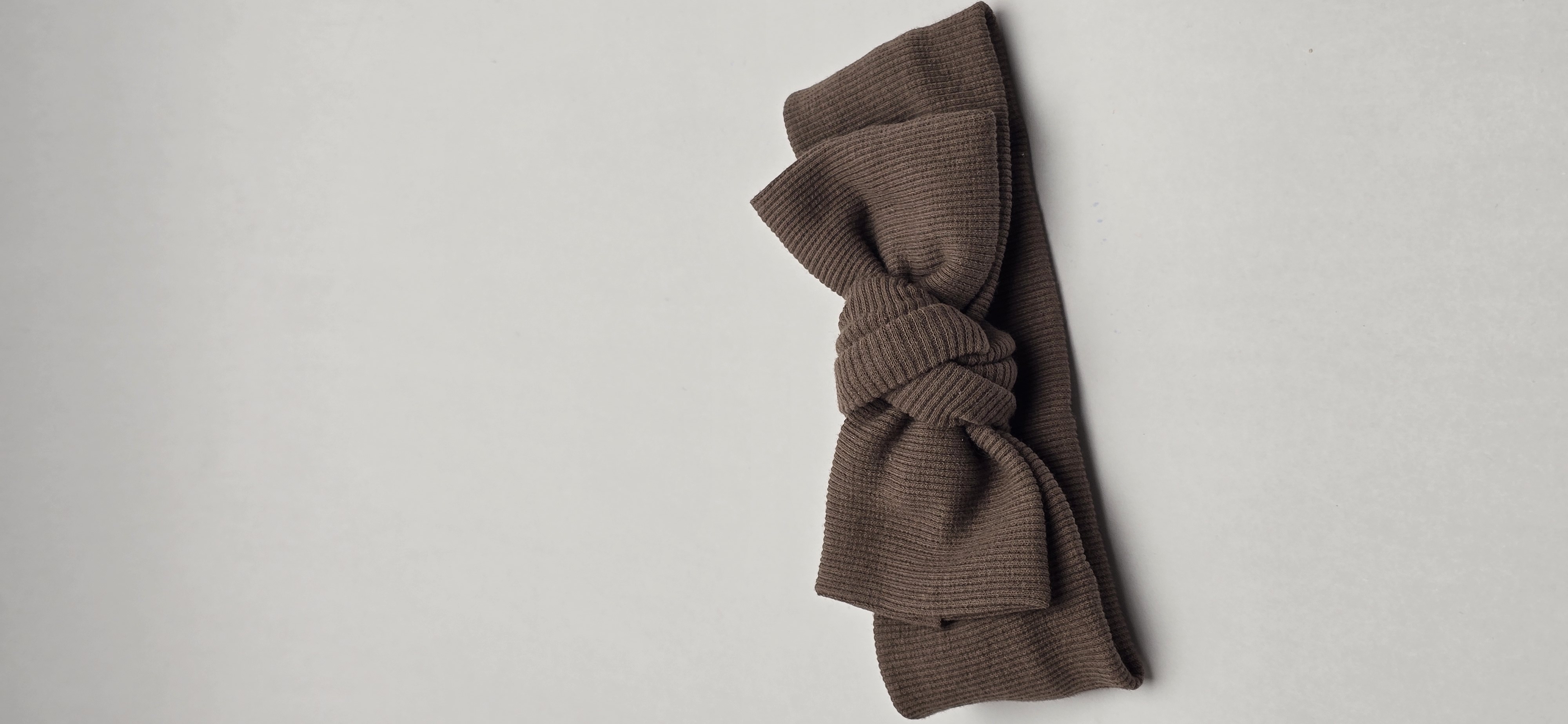 قهوه ای تیره